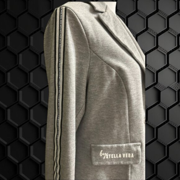 Gray Women's Suit in Sporty-Elegant Style Size: M - Picture 9 of 9